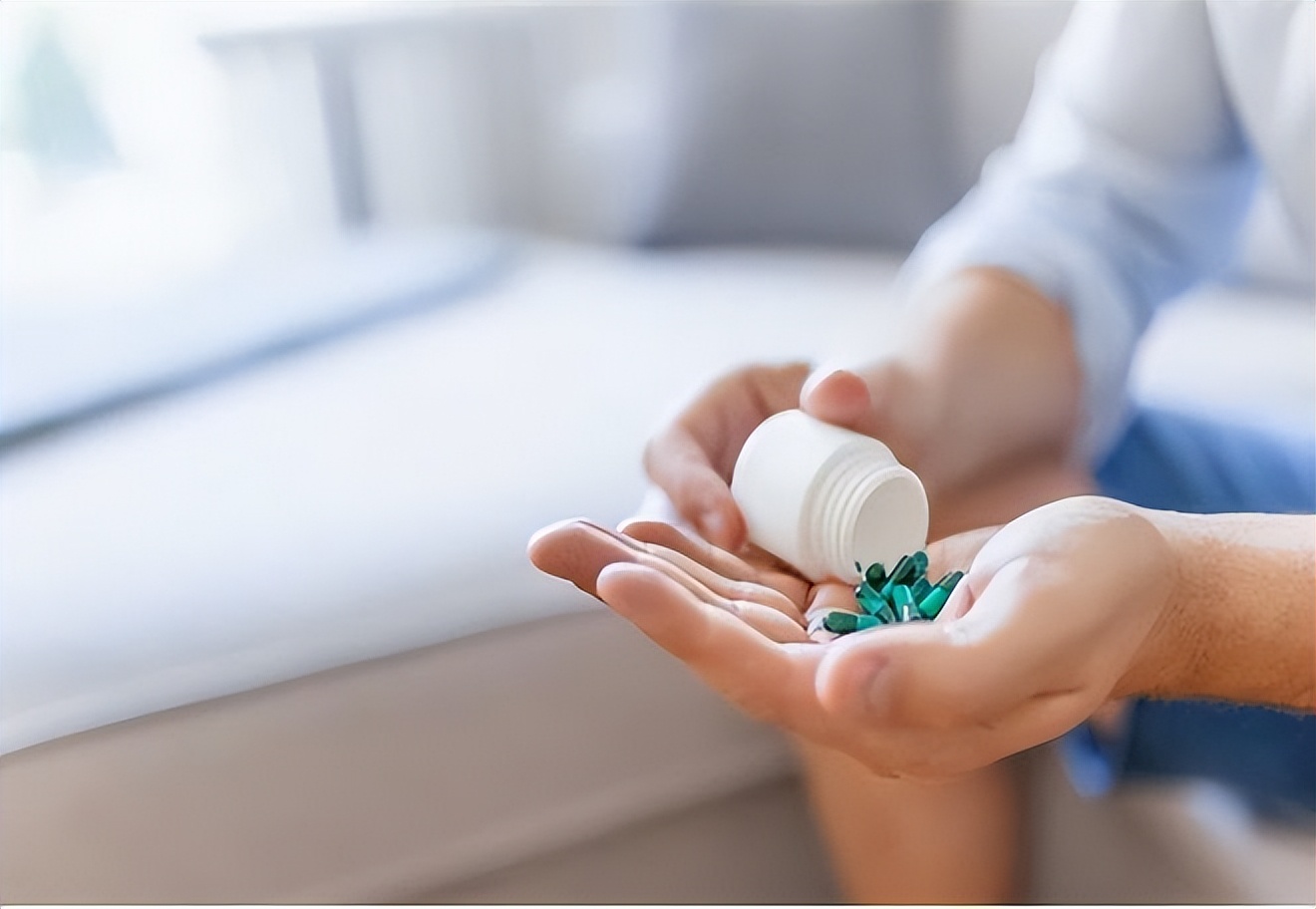 男性性功能会随年龄逐渐减退?哪些原因导致?阿伐那非可有效改善