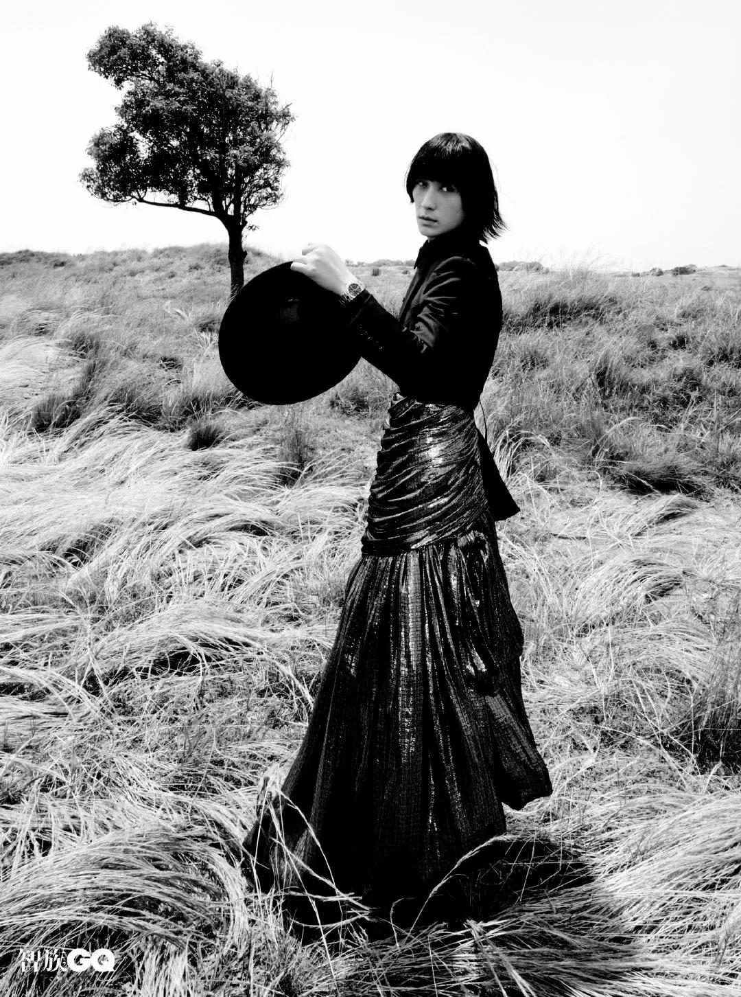 露后跟高跟运动鞋,不露脚高跟运动鞋