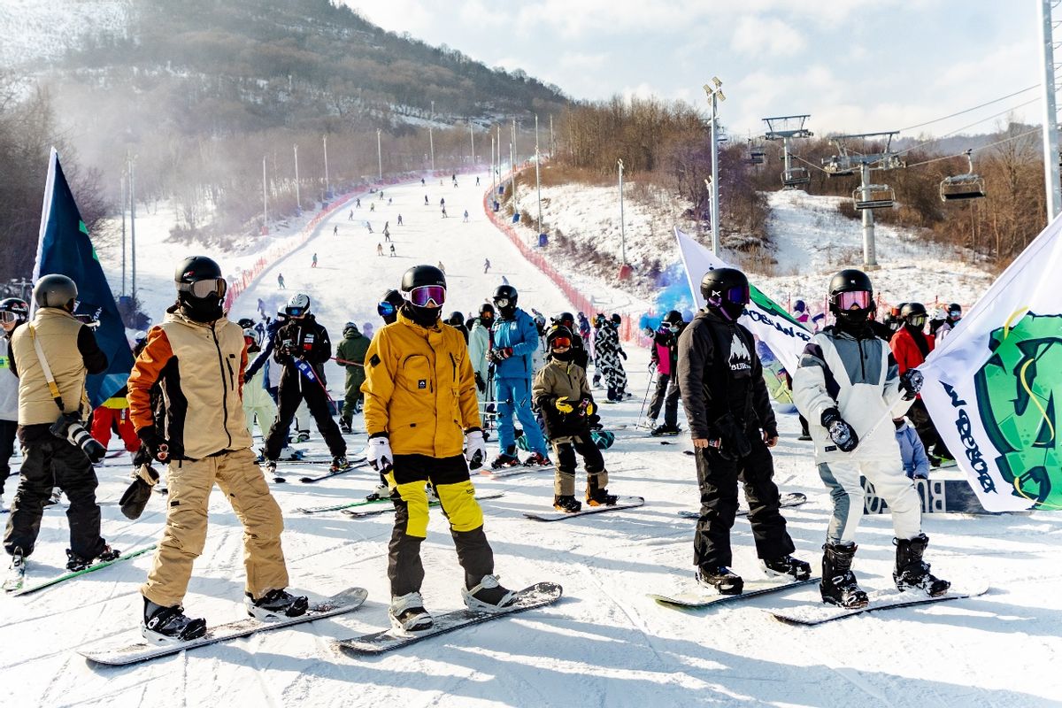 冬季滑雪就来鳌山滑雪场,太白山滑雪场和鳌山滑雪场哪个好