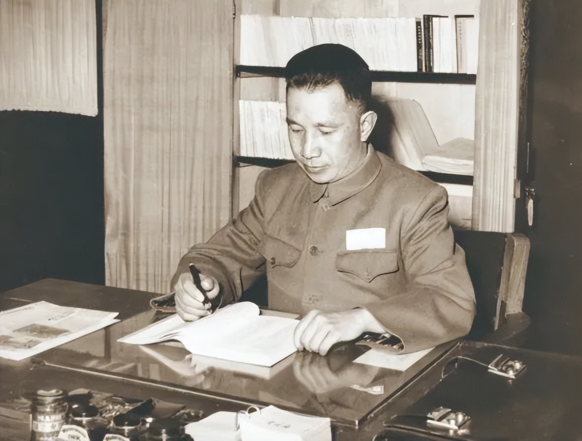 粟裕的一生纪录片,粟裕将军纪实视频