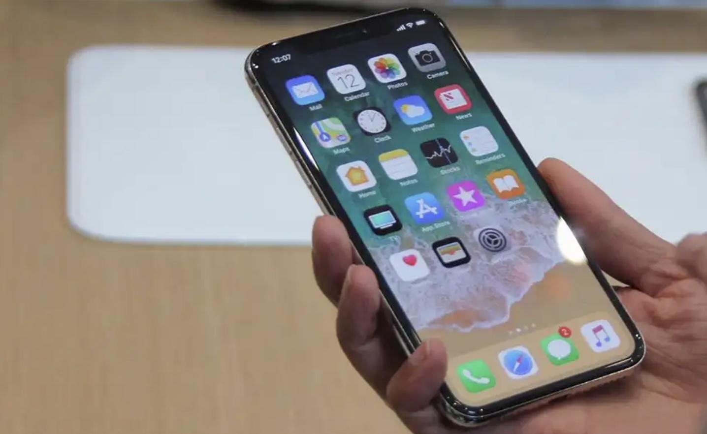 目前降价幅度最高的三款iphone,今年降价的iphone13