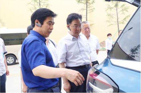 放牛娃亿万富翁,放牛娃成了千万富豪