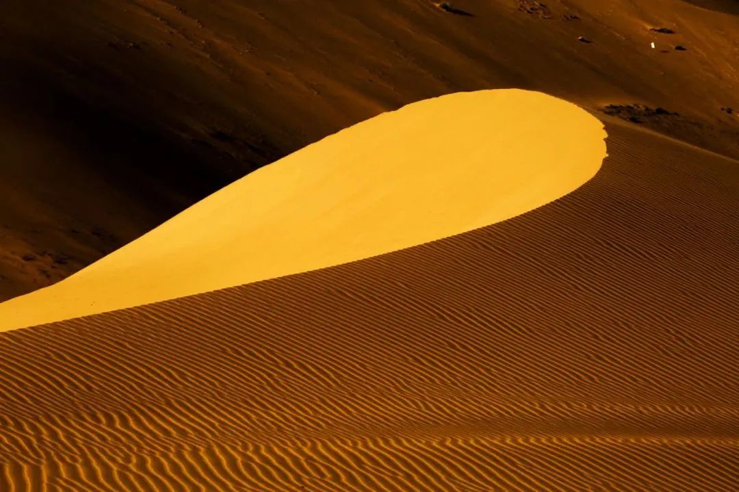 鍐呰挋鍙ゅ宸磋兒椋庢牸琛ｆ湇,澶氬反瀹夌┛鎼唴钂欏彜