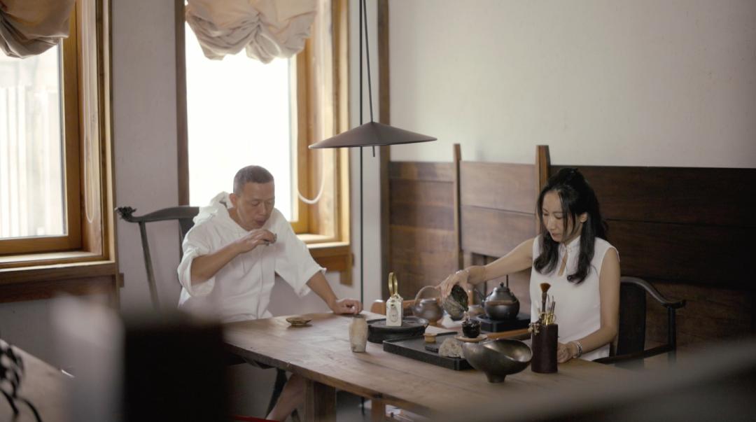 湖北夫妻造房子,湖北夫妻两万造房