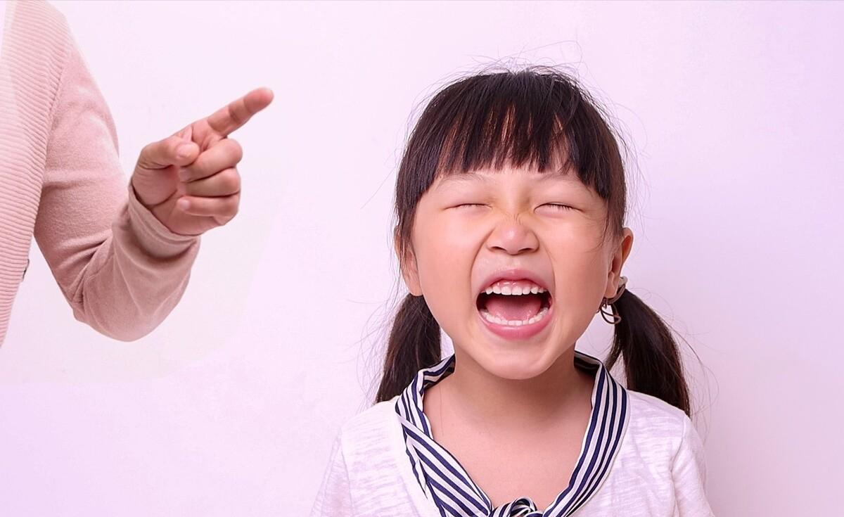 孩子动不动就哭怎么办?家长了解背后的原因后,用对方法轻松应对