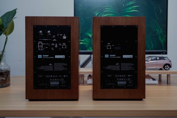 jblhifi音箱推荐,性价比最高的万元hifi功放