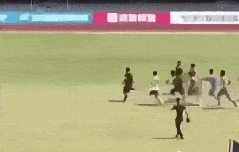 浙江省运会球员追打裁判,浙江省运动会足球打裁判后续