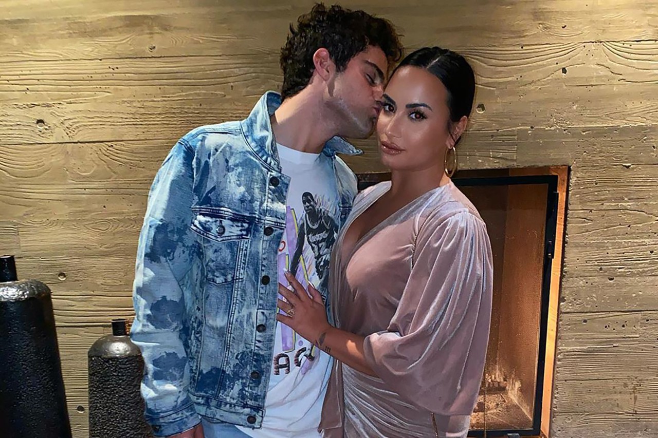 明星戴的都是什么钻戒啊,盘点里哪个女明星戴的钻戒最大