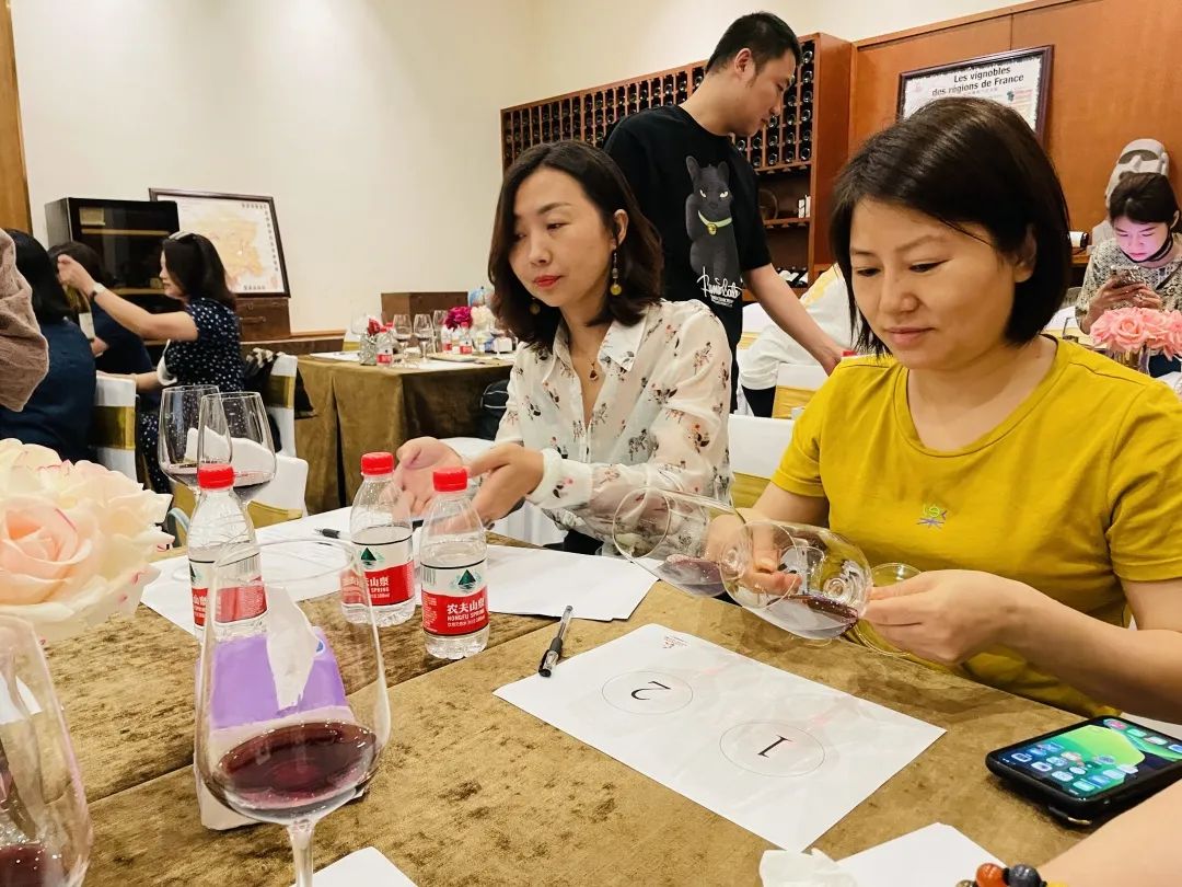 伟通酒业集团牵手家有良物，让更多中国人喝上天然健康安全葡萄酒