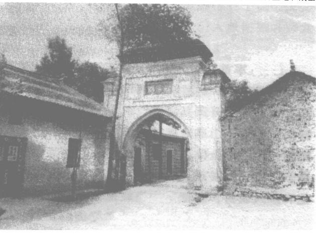 西安事变后，张学良向周恩来提出：能否派徐老虎帮我们