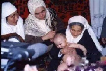 哈萨克族孩子的风俗,哈萨克族关于母亲谚语