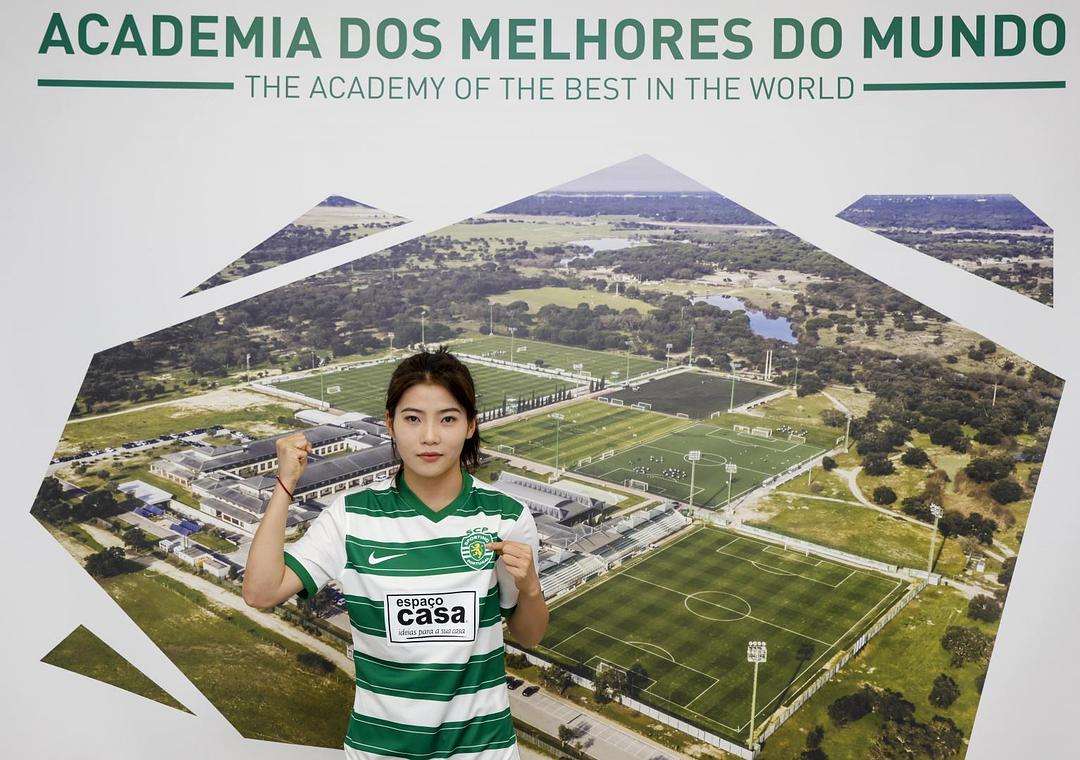 中国女足铿锵玫瑰第一次夺冠,铿锵玫瑰女足女将