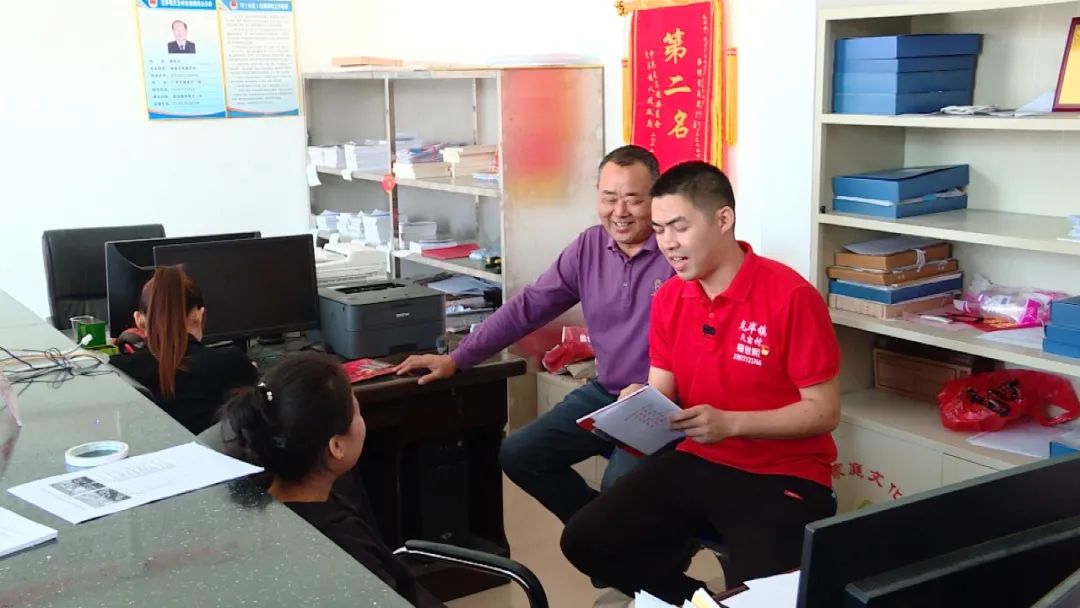 基层工作经历驻村第一书记,退役军人村书记爱岗敬业