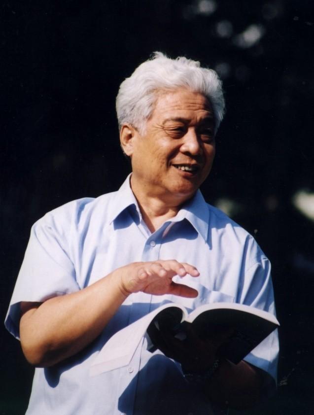 央视主持人李瑞英现在怎么样,央视新闻主播李瑞英个人简历