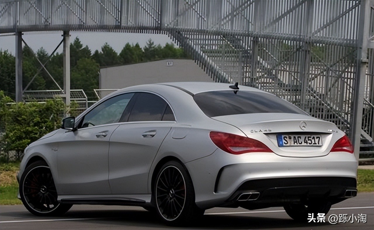 4000元工资适合开多少钱的车,月薪多少才能开30万左右的车