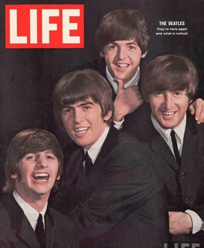 变态的纳粹德国，*光脱**犹太人女人衣服，集体*杀屠**！2