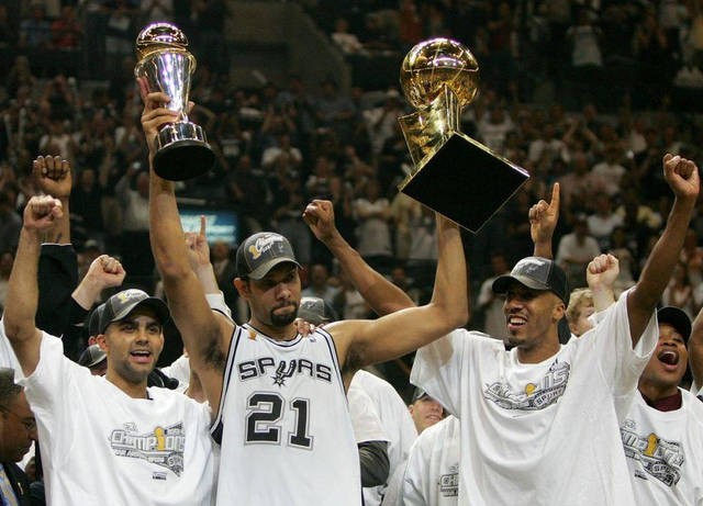 纳什2005年最强nba,纳什为什么能抢走科比mvp