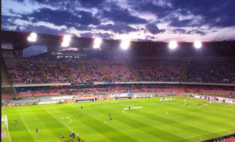 33年等待,那不勒斯三年转会记录