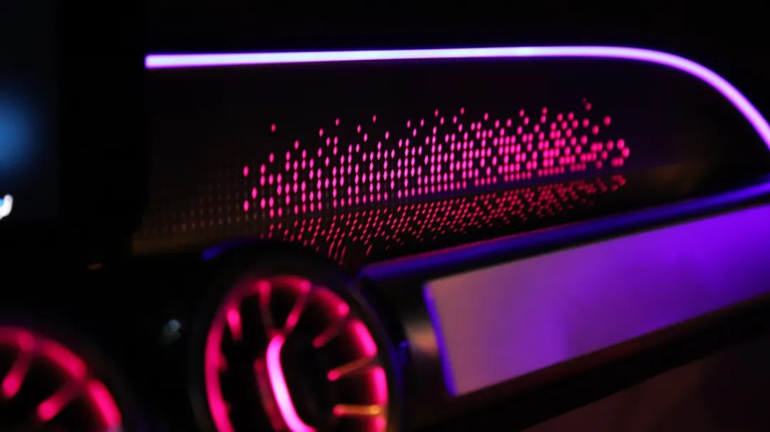 奔驰电车新能源2023款eqb落地价,奔驰eqaeqbeqc哪个大