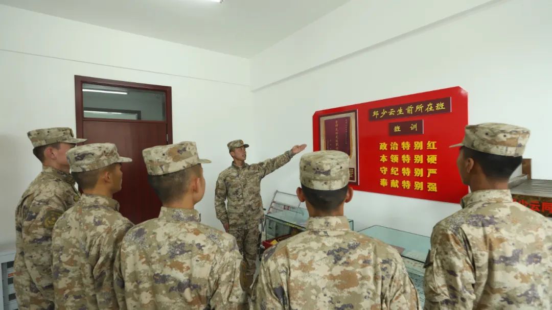 邱少云的一生视频简介,邱少云不同时间的事迹