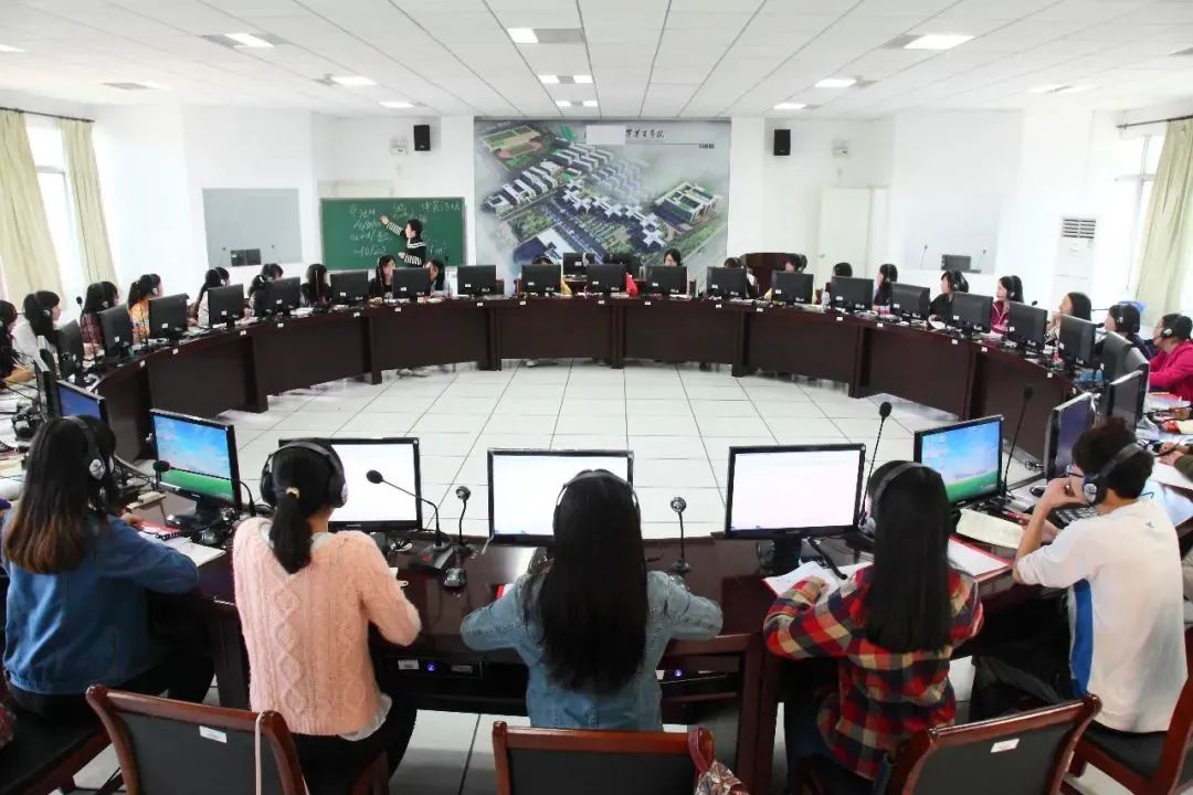 为什么华夏理工学院学费这么贵,为什么选择帝国理工