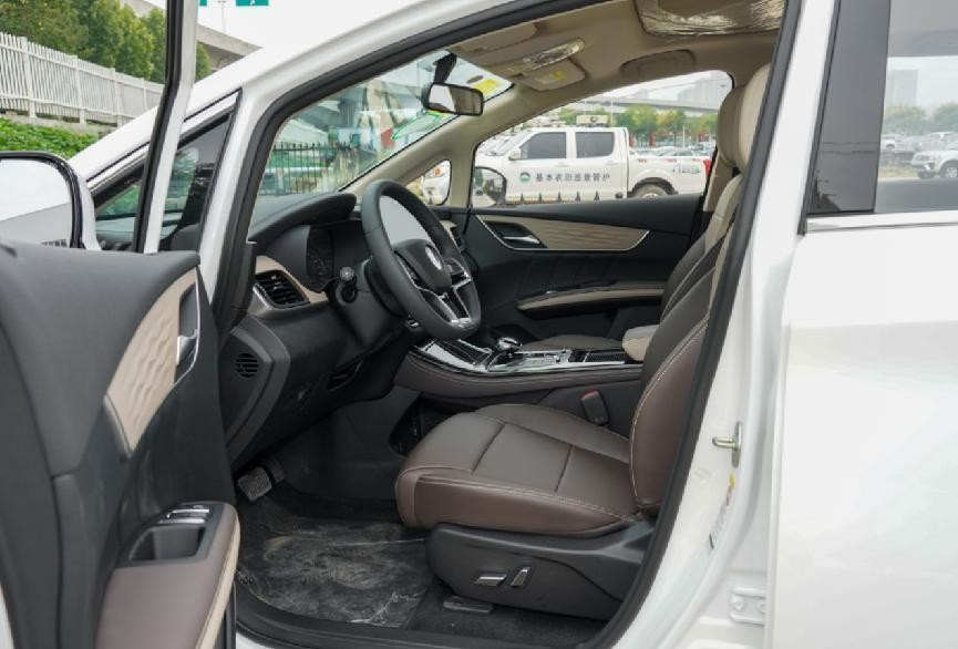 代步家用两不误四款紧凑型mpv推荐,家用级mpv桃花眼不妨看看这两款