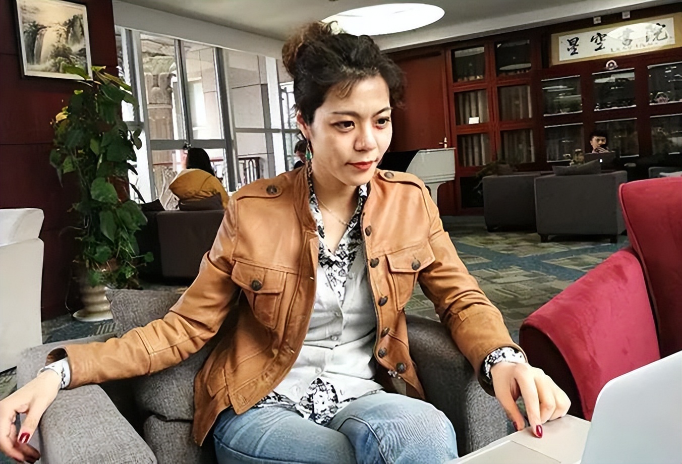 复旦女神教师陈果现状,复旦女神陈果现在怎么样