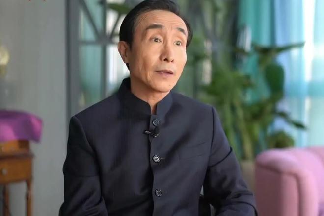 “你行你上”的泼皮理论，全然不见希望，冯潇霆：我退位给巩汉林