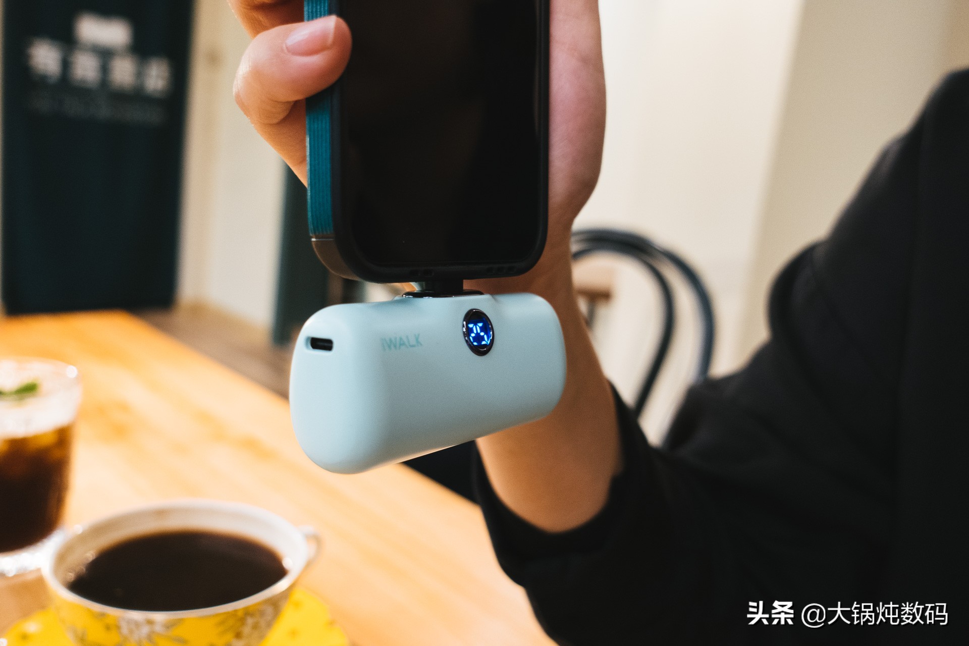 口红充电宝小巧usb,苹果超薄磁吸式充电宝测评