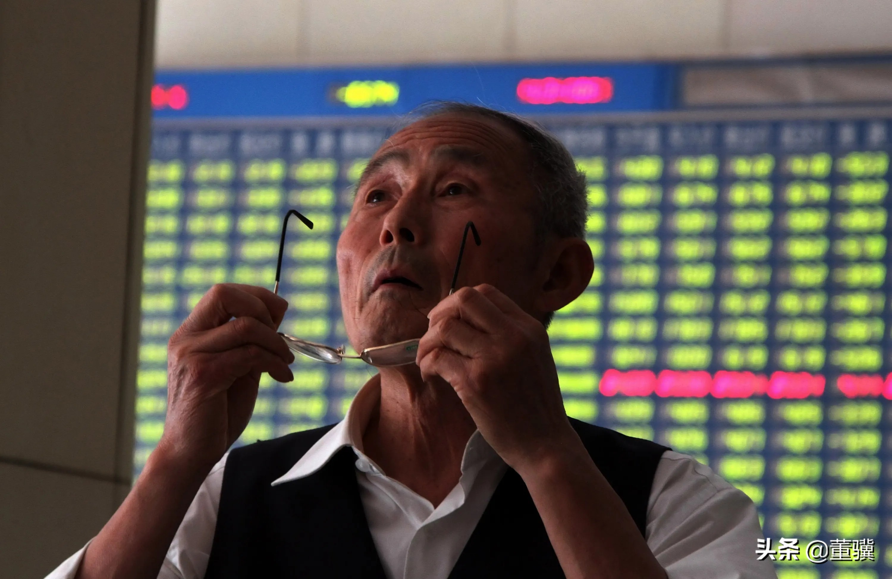 一分钟看懂期货和股票的区别,30秒看懂一元股票