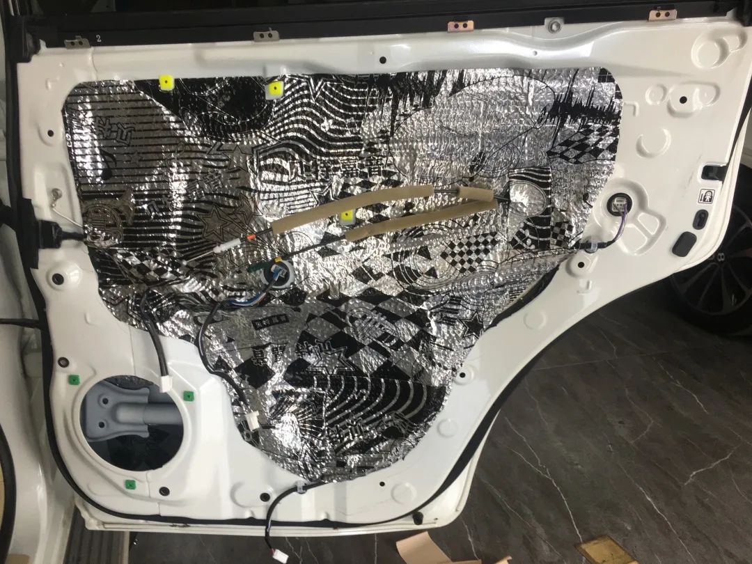 酷路泽升级大喇叭,丰田酷路泽改装蜗牛喇叭