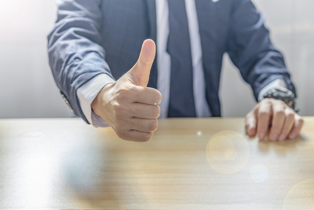 被同学孤立怎么扯好关系,怎么和被孤立的孩子沟通