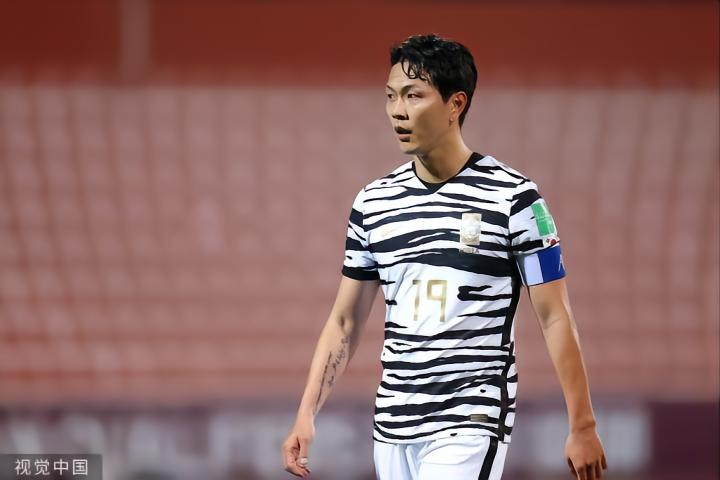 不止孙准浩、巴索戈：世界杯上，那些中国足球熟悉的面孔