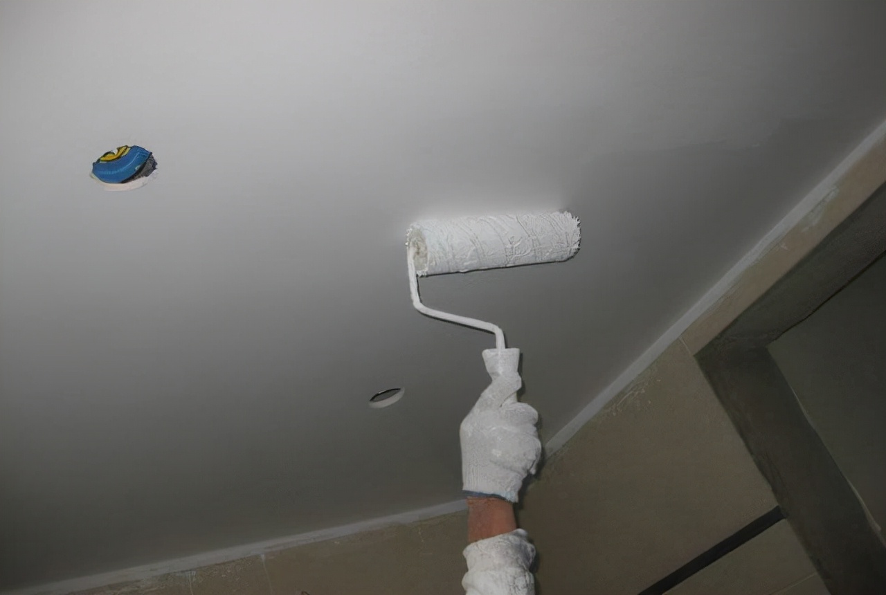 乳胶漆还没入住就脱皮怎么办,内墙乳胶漆开裂起皮