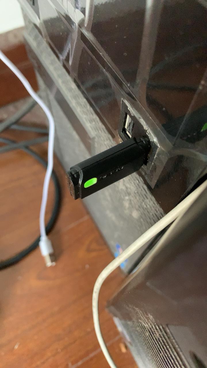 现在很多人分不清线上和线下,分不清网络和现实的人越来越多