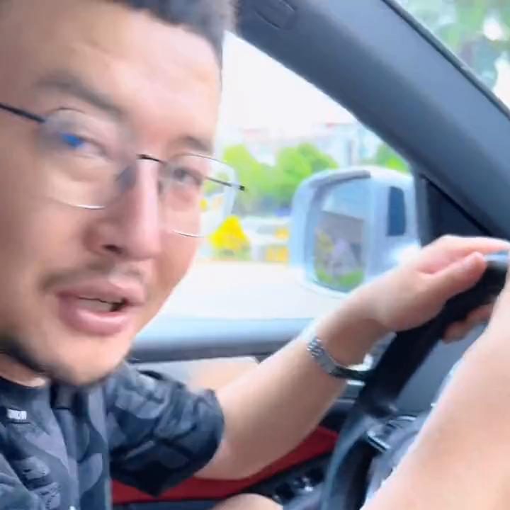 奥迪sq5多少钱能拿下,50万能拿下奥迪sq5