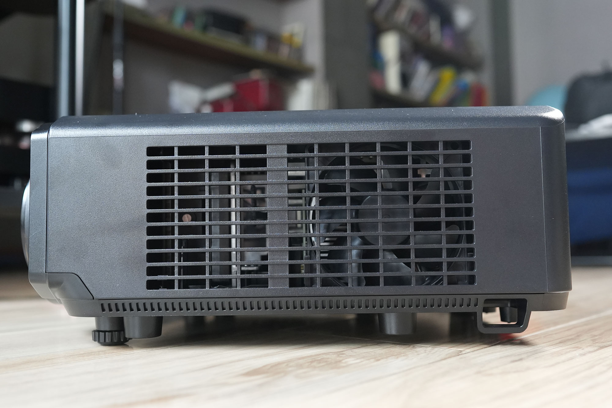 小宙斯第二代如何？JVCN69激光投影机超详细试用