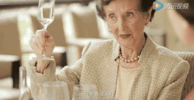 拒绝好莱坞男神，是赫本的闺蜜，培养27位世界冠军，94岁依旧优雅