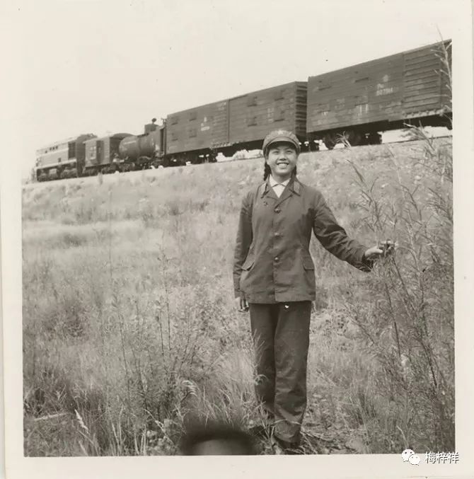 战友作品:“北极”女兵(黄爱明)梅梓祥