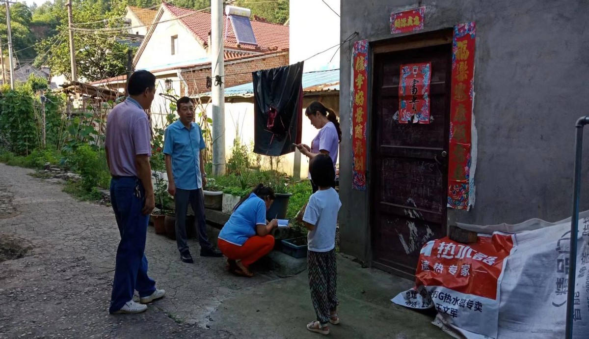 武当山街道办事处：“雨露计划”助力学子就学就业