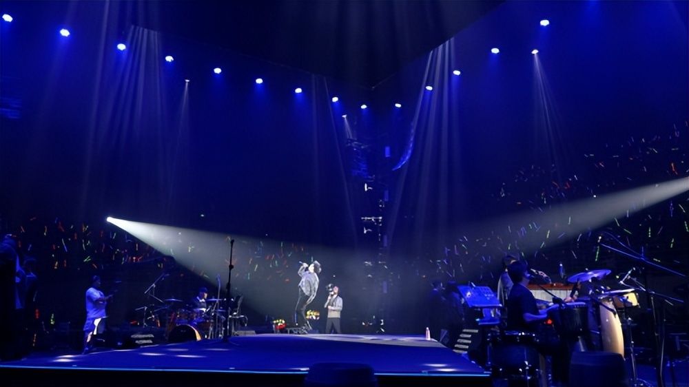 海来阿木个人演唱会完整版,海来阿木最火的十首歌现场演出版