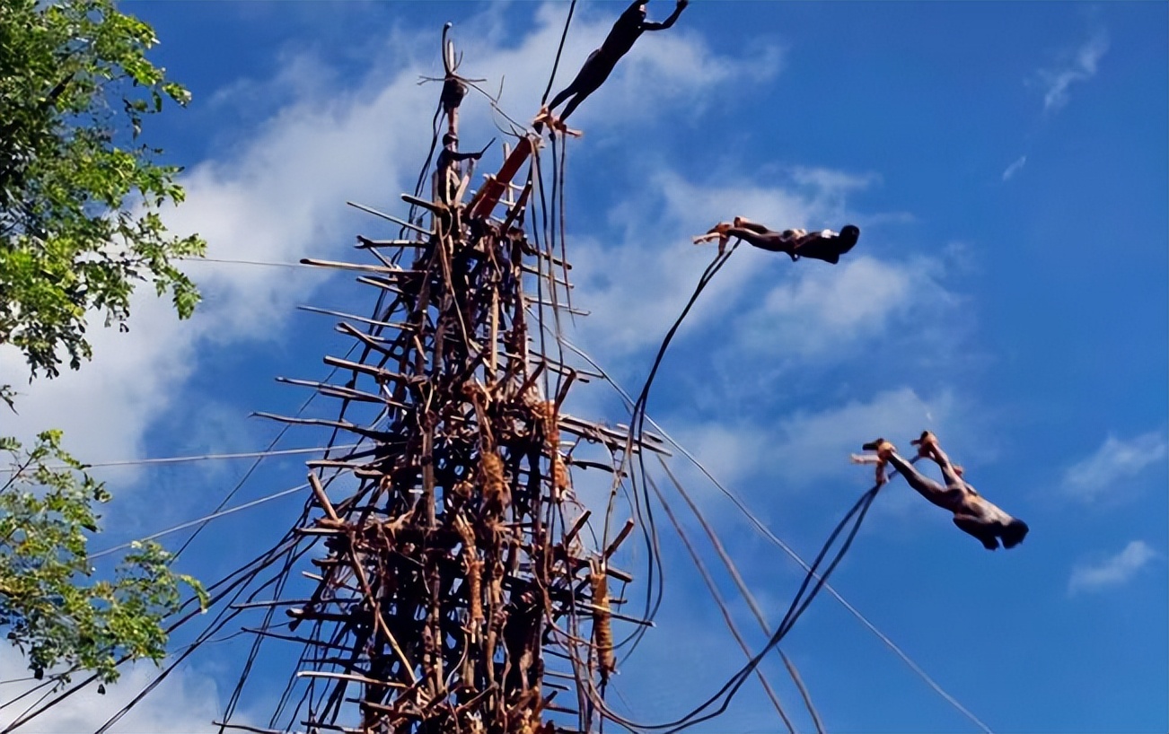 瓦努阿图是哪个国家的地方,瓦努阿图独立