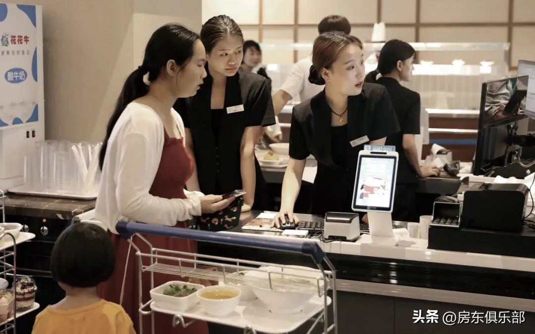 北龙湖豪宅为啥没有储藏室,北龙湖开放式厨房小区