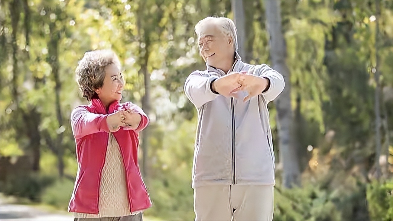 体重与死亡率关系被发现，60岁以后这个体重更长寿，你达标了吗？