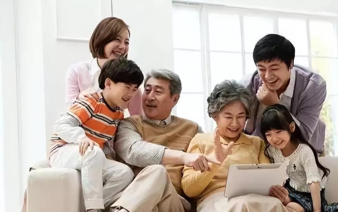 儿媳买高档水果，我尝了一个，她3天不理我，儿子扬言送我回乡下