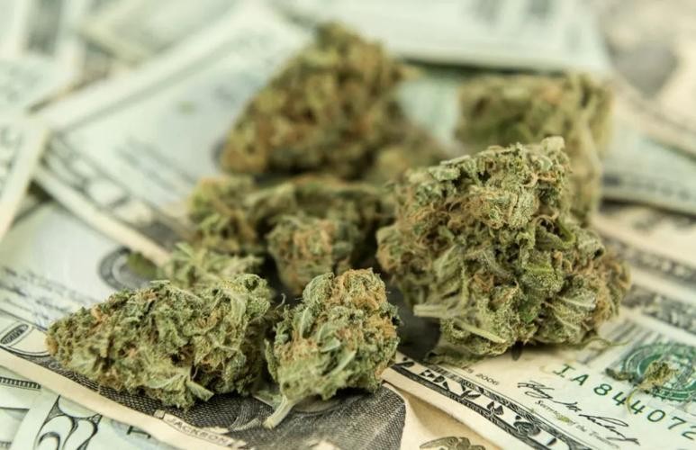 解密李小龙死亡谜团,解密李小龙的死因