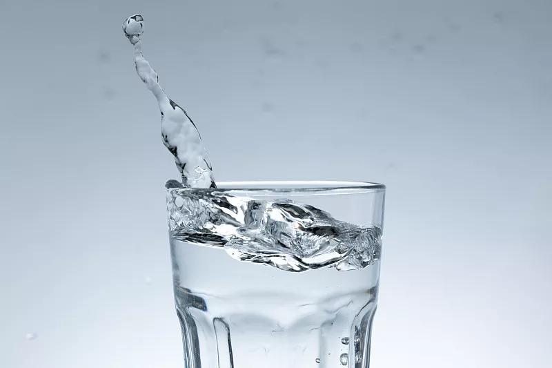 「鱼食制作」金鱼饲料怎么制作金鱼饲料制作方法