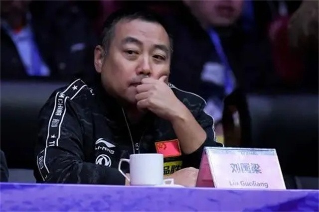 刘国梁卸任教练队员退赛风波,刘国梁17年为什么卸任总教练