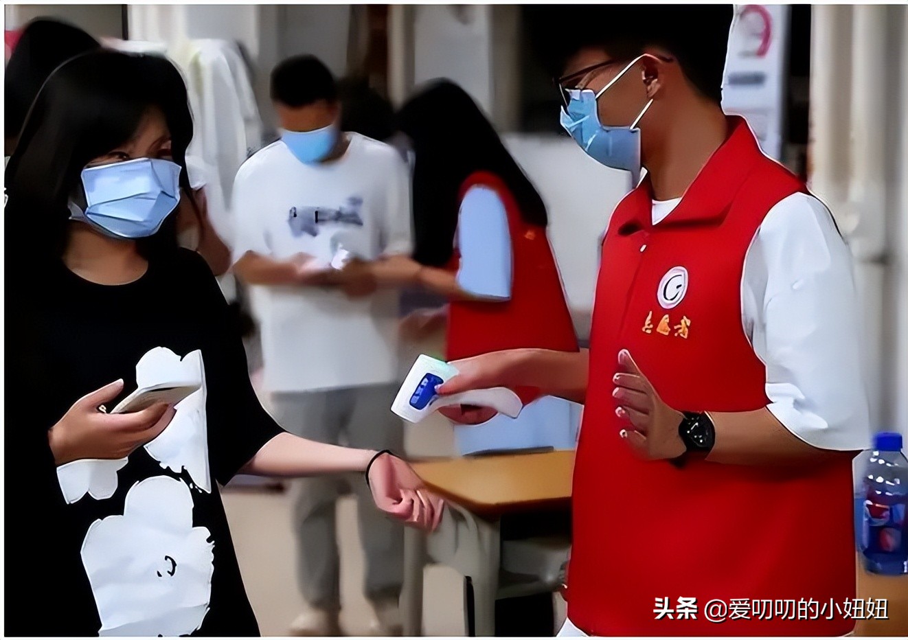 坚定信心决心凝聚抗疫力量,坚定信心抗疫必胜手抄报