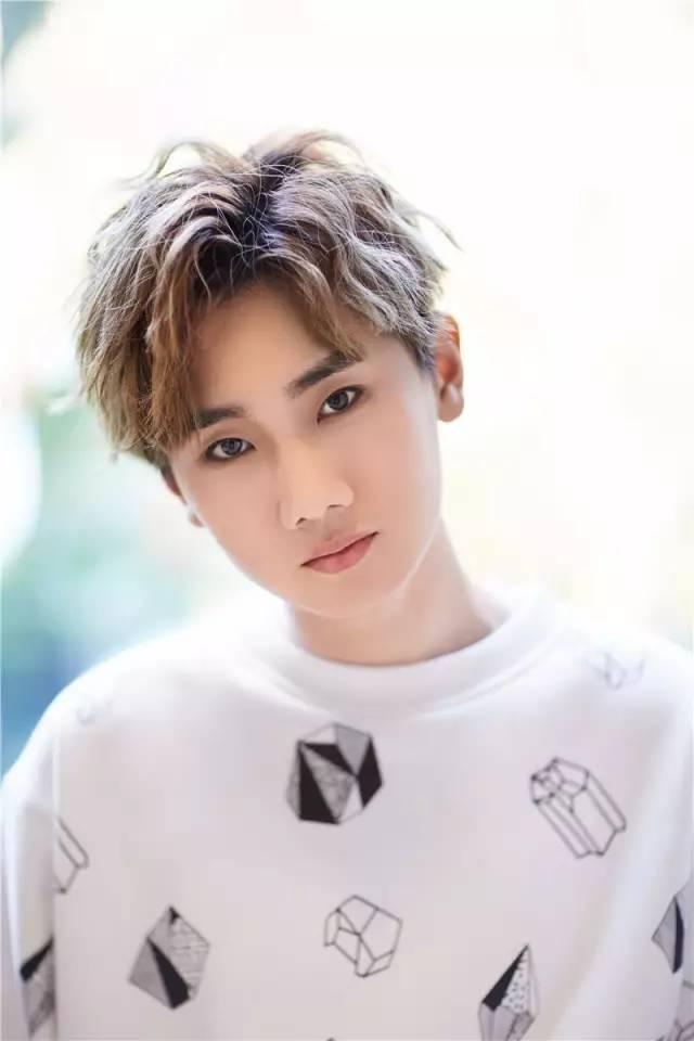 许嵩哪首歌里是命中注定,许嵩翻唱宿命